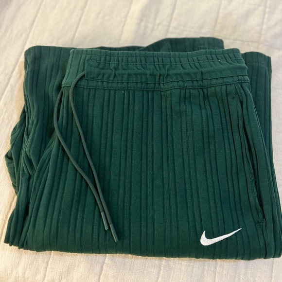 Women’s Nike Ribbed Jersey Wide Leg Pants - Picture 8 of 9